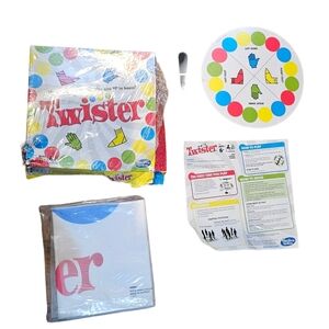 Twister Game - Brand New - Damaged Box - Hasbro 2018
